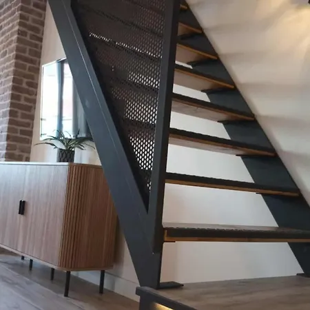 펜션 Private With Hot Tub 칼라이스