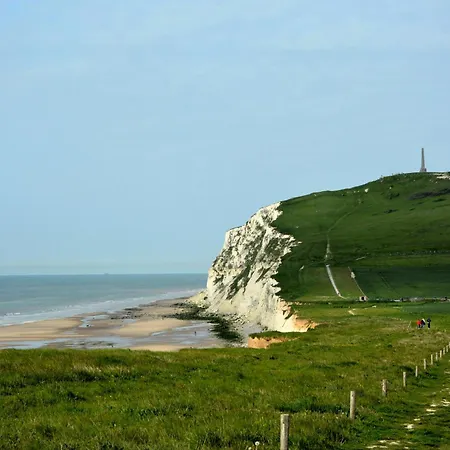 Private With Hot Tub 펜션 칼라이스